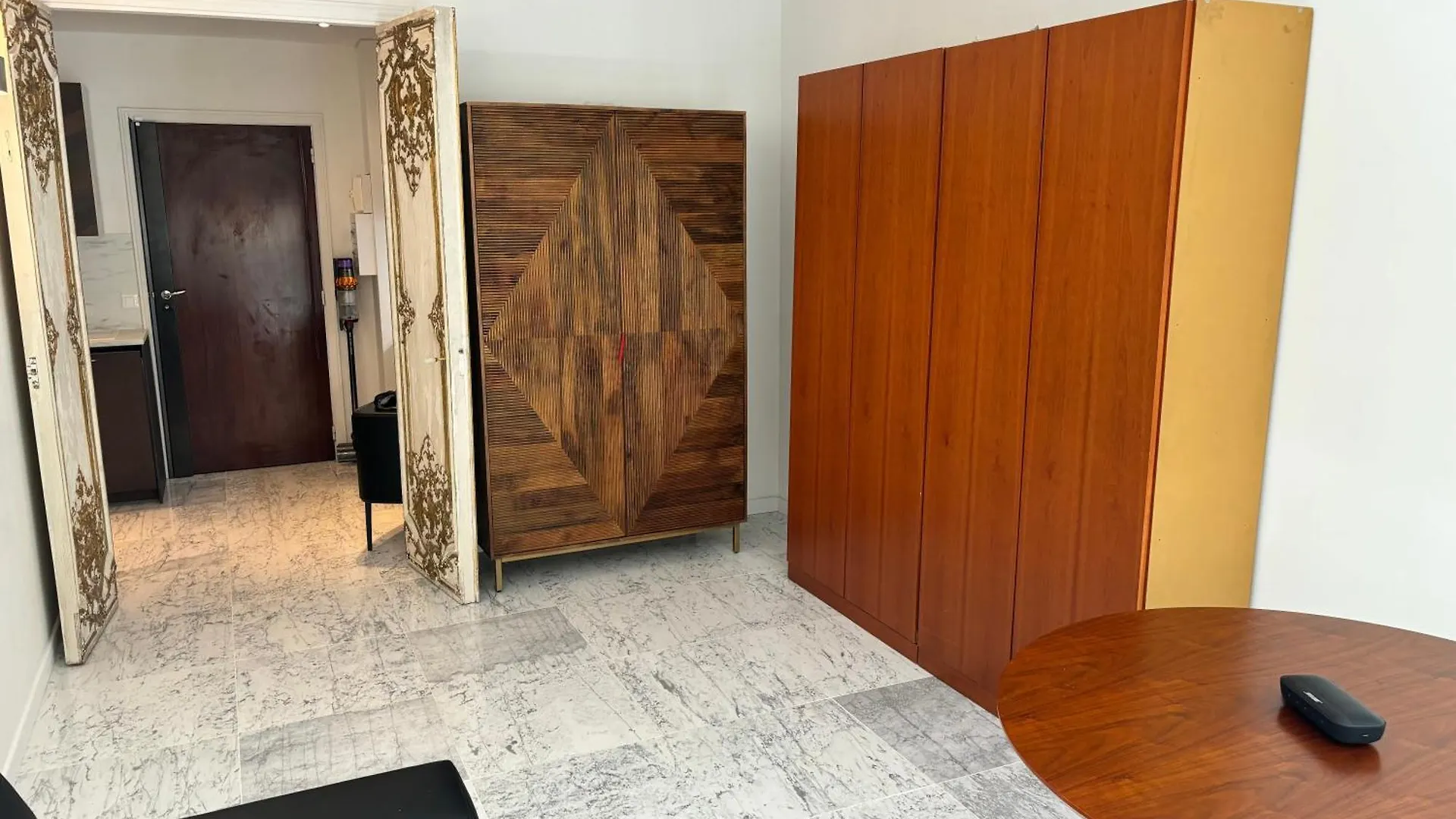Ponthieu Apartment
